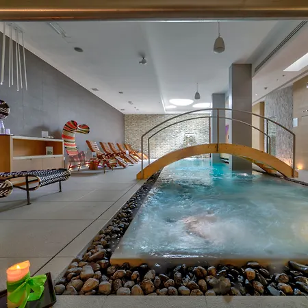 Hotel Select & - 4*