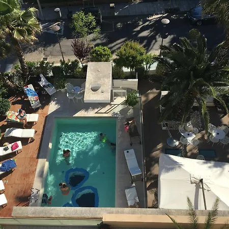 Select & - 4* Riccione