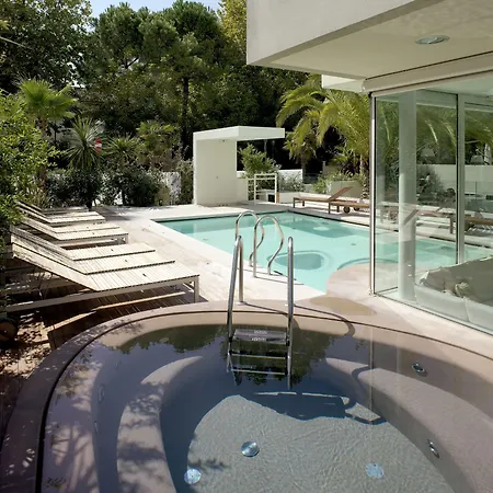 Select & - 4* ريتشيوني