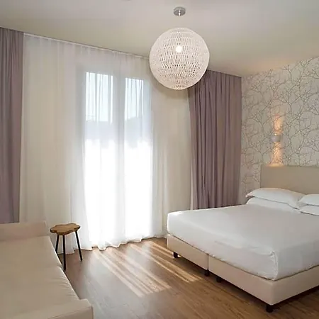 Szálloda Select & - 4*