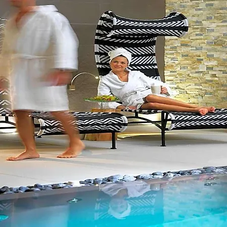 Select & - Hotel 4*